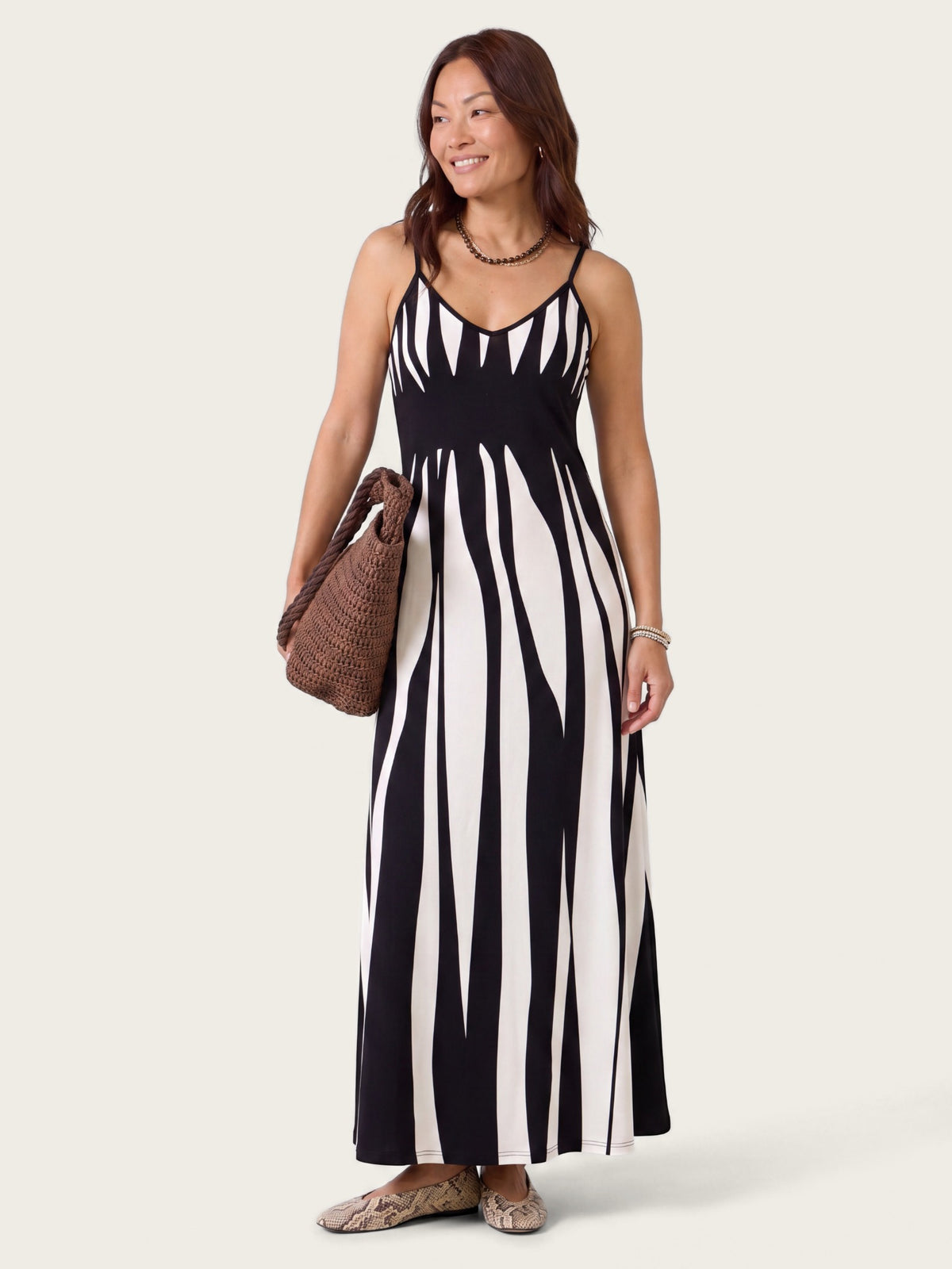 Vivienne Graphic Print Maxi Dress – LIRAE LONDON